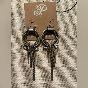 Plunder “Kassidy” fishhook back earrings